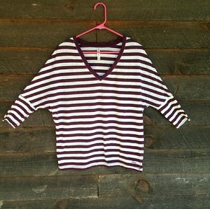 Aeropostale Quarter Inch Sleeve Shirt